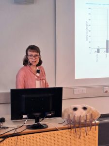 Merja Ahonen performs in front of an audience.